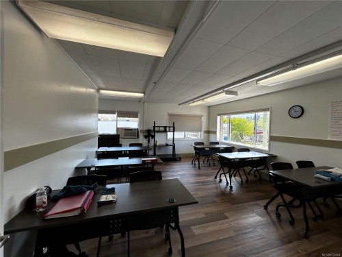 81 Trunk Rd, Duncan, BC 