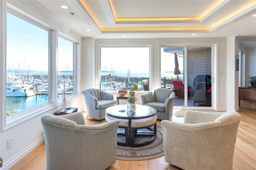 5-9885 Second St, Sidney, BC - Indoor Photo Showing Living Room