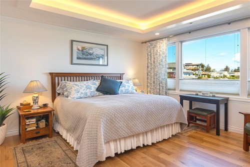 5-9885 Second St, Sidney, BC - Indoor Photo Showing Bedroom