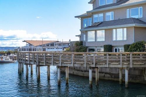 5-9885 Second St, Sidney, BC - Outdoor With Body Of Water