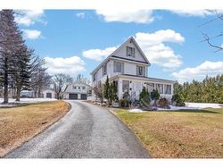 18 Stanley ST Campbellton, NB E3N 1G9