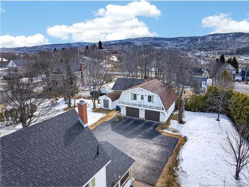 18 Stanley St, Campbellton, NB 