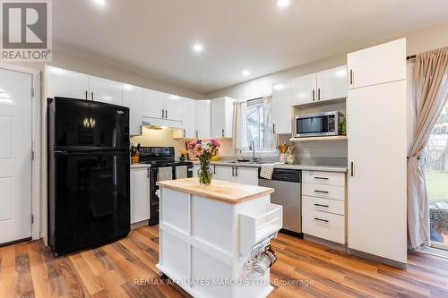 2333 Emily Crescent, Cornwall, ON - Indoor Photo Showing Kitchen