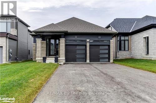 3 ROSANNE CIRCLE  Wasaga Beach, ON L9Z 0N4
