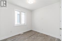 Bedroom 1 - 