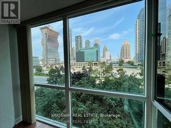 509 - 350 WEBB DRIVE N Mississauga, ON L5B 3W4