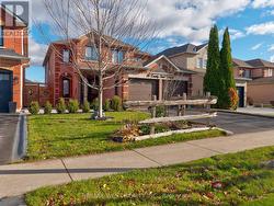 26 COUNTRY STROLL CRESCENT Caledon, ON L7E 2H3