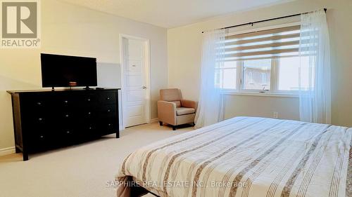 Primary Bedroom - 325 Trudeau Drive E, Milton, ON - Indoor Photo Showing Bedroom