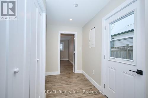 406 Hennepin Avenue, Welland (Lincoln/Crowland), ON - Indoor Photo Showing Other Room