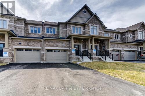 8 FEDERICA CRESCENT  Wasaga Beach, ON L9Z 0N6
