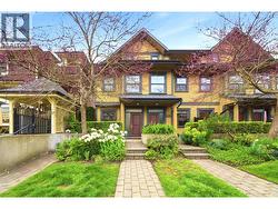 1837 CHARLES STREET  Vancouver, BC V5L 0B2