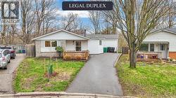 22 BLACKHORNE Crescent  Kitchener, ON N2E 1T1