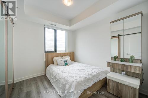 210 - 120 Eagle Rock Way, Vaughan, ON - Indoor Photo Showing Bedroom