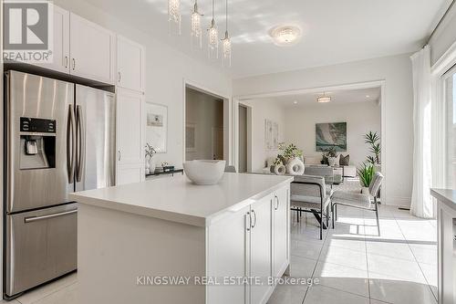 3226 William Rose Way, Oakville, ON - Indoor Photo Showing Kitchen