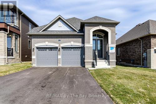 15 SUN VALLEY AVENUE  Wasaga Beach, ON L9Z 0N6