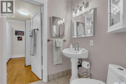 3120 Rae Street, Regina, SK - Indoor Photo Showing Bathroom