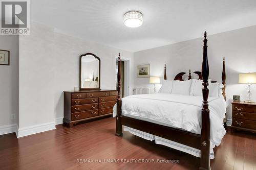24 Morris Street, Ottawa, ON - Indoor Photo Showing Bedroom