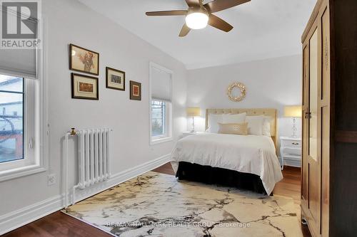 24 Morris Street, Ottawa, ON - Indoor Photo Showing Bedroom