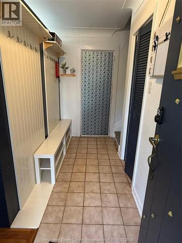 888 CATARAQUI STREET Unit# UPPER , Windsor, Ontario N9A 3P4 4