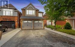 106 WILDBERRY CRESCENT  Brampton, ON L6R 1J8