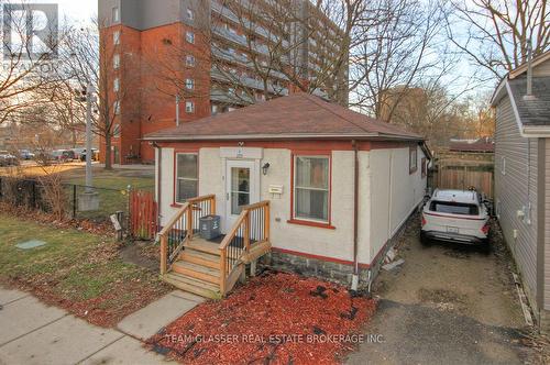 225 SIMCOE STREET  London East (East K), ON N6B 1J3