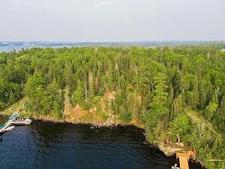 496 CONEY ISLAND Kenora, ON P9N 4T1