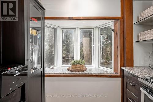 6099 Cedar Grove, Burlington, ON - Indoor