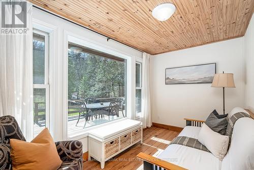 6099 Cedar Grove, Burlington, ON - Indoor