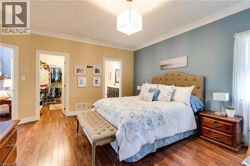 1026 Beach Boulevard, Hamilton, ON - Indoor Photo Showing Bedroom