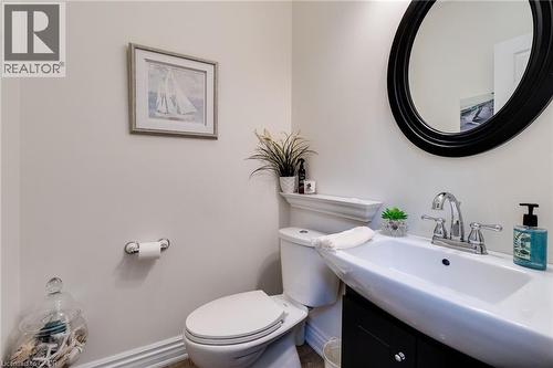 1026 Beach Boulevard, Hamilton, ON - Indoor Photo Showing Bathroom