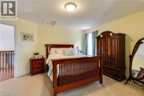 1026 Beach Boulevard, Hamilton, ON - Indoor Photo Showing Bedroom
