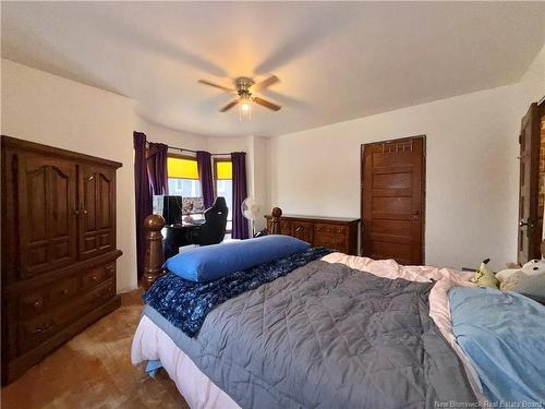 13 Lake Ave, Mcadam, NB 