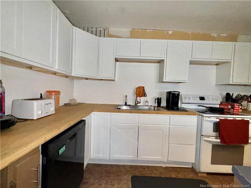13 Lake Ave, Mcadam, NB 