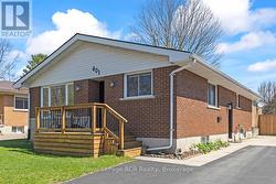601 17TH AVENUE Hanover, ON N4N 3B1