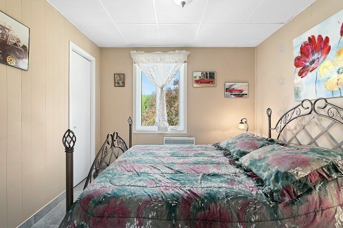 Chambre à coucher - 50 Ch. Du Lac-Cassel, Low, QC - Indoor Photo Showing Bedroom