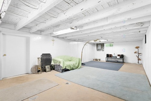 Salle de jeux - 50 Ch. Du Lac-Cassel, Low, QC - Indoor Photo Showing Other Room
