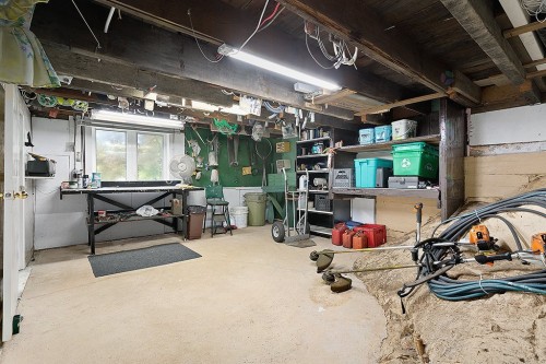 Atelier - 50 Ch. Du Lac-Cassel, Low, QC - Indoor