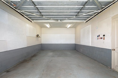 Garage - 50 Ch. Du Lac-Cassel, Low, QC - Indoor Photo Showing Other Room