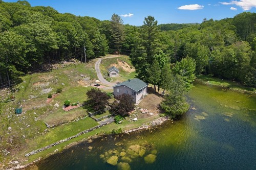 Photo aérienne - 50 Ch. Du Lac-Cassel, Low, QC - Outdoor With Body Of Water With View