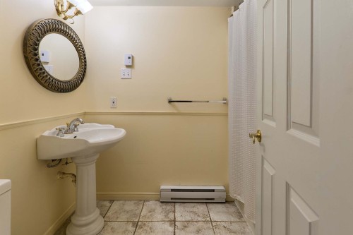Salle de bains - 832 Rue Des Verseaux, Prévost, QC - Indoor Photo Showing Bathroom