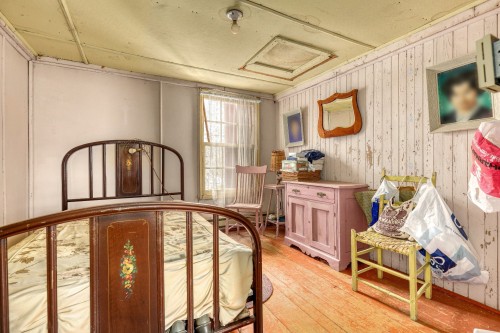 Chambre à coucher - 379 Rue Du Pavillon, Saint-Gabriel, QC - Indoor Photo Showing Other Room