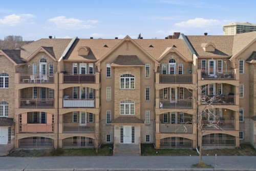 2590 Boul. De Maisonneuve E.  Montréal (Ville-Marie), QC H2K 2G3