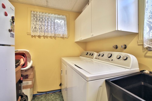 Salle de lavage - 1194 Route 116, Acton Vale, QC - Indoor Photo Showing Laundry Room