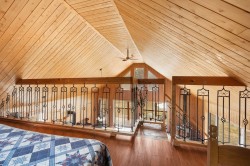 Mezzanine - 