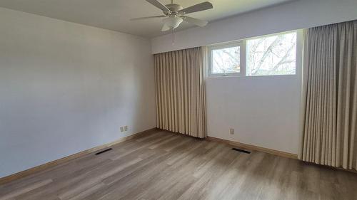 523 8Th Street, Cranbrook, BC - Indoor Photo Showing Other Room