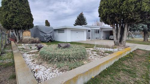523 8Th Street, Cranbrook, BC - Outdoor