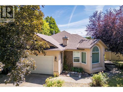 1881 Portland Place  Kelowna, BC V1V 1P9