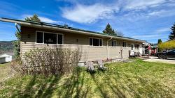 212 Maple Street  Fauquier, BC V0G 1K0