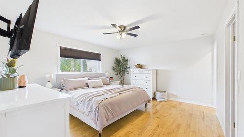 1313 19Th Street, Cranbrook, BC - Indoor Photo Showing Bedroom