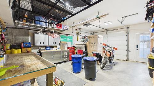 1313 19Th Street, Cranbrook, BC - Indoor Photo Showing Garage